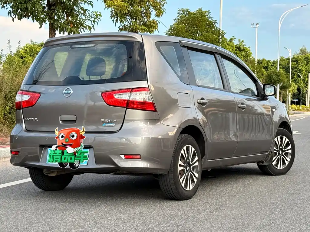 Nissan Livina — миниатюра 6