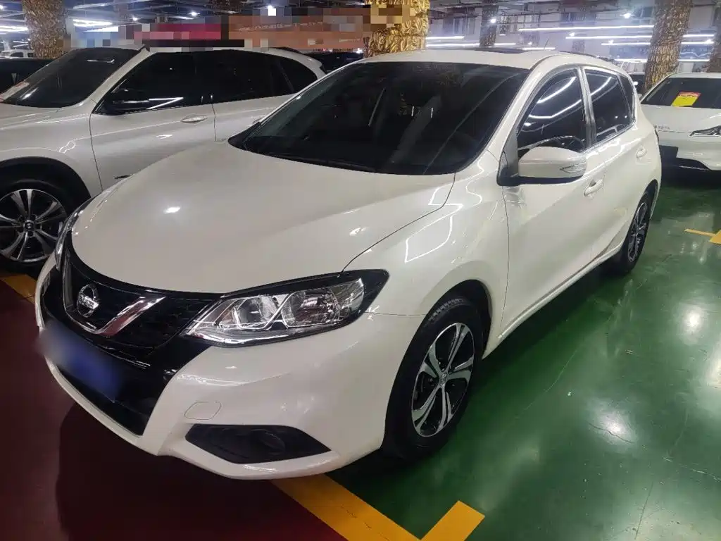 Nissan Tiida — миниатюра 2