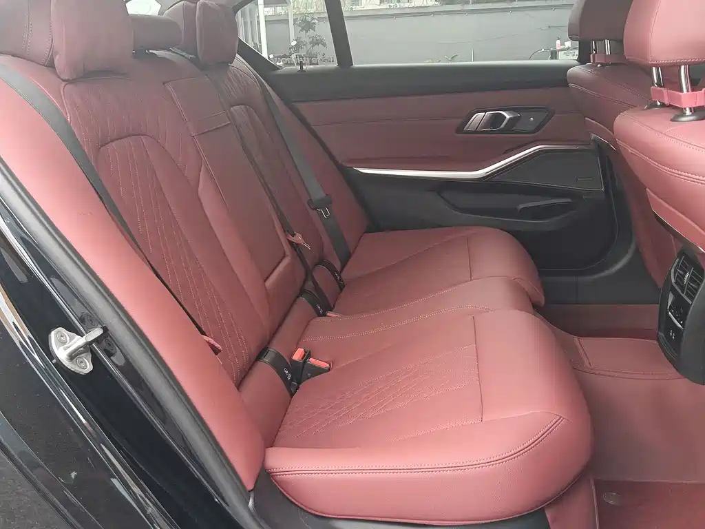 BMW 3 Series — миниатюра 11