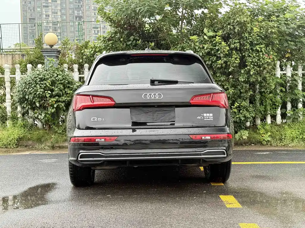 Audi Q5L — миниатюра 7