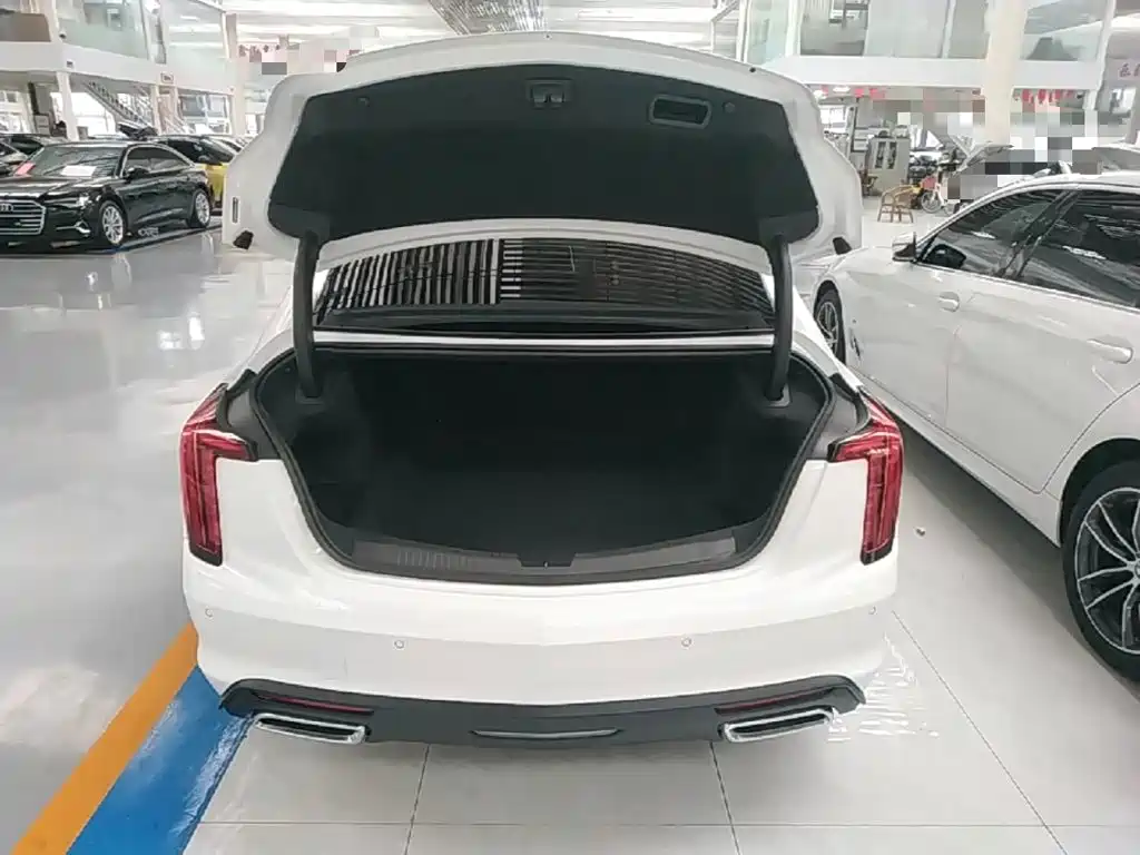 Cadillac CT5 — миниатюра 19