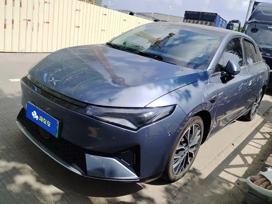 XPeng P5