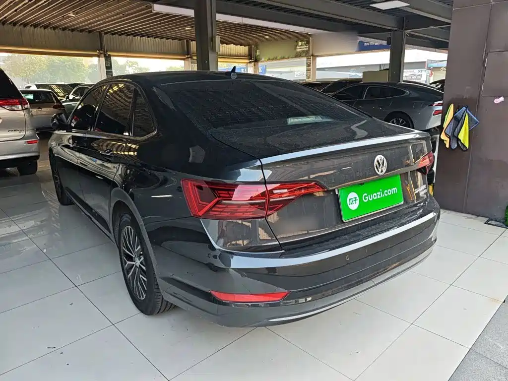 Volkswagen Sagitar — миниатюра 23
