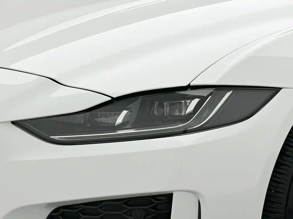 Jaguar XEL — миниатюра 27