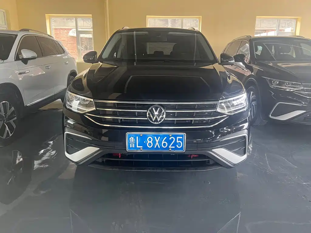 Volkswagen Tiguan L — миниатюра 2