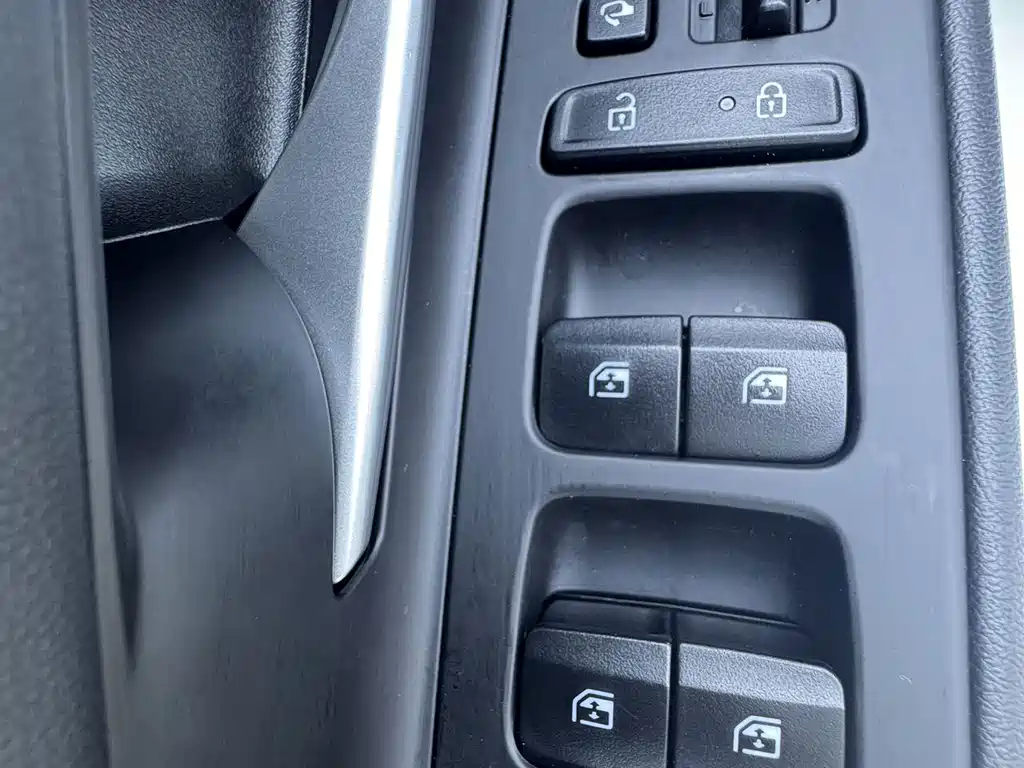 Hyundai Elantra — миниатюра 21