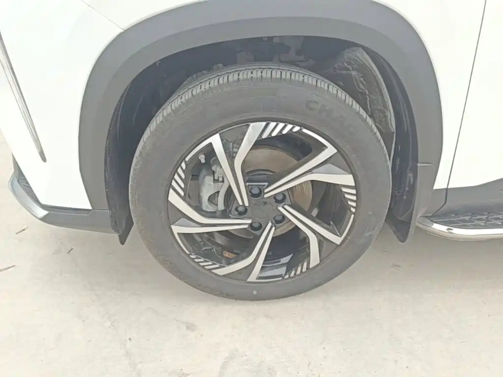 Geely Boyue — миниатюра 23