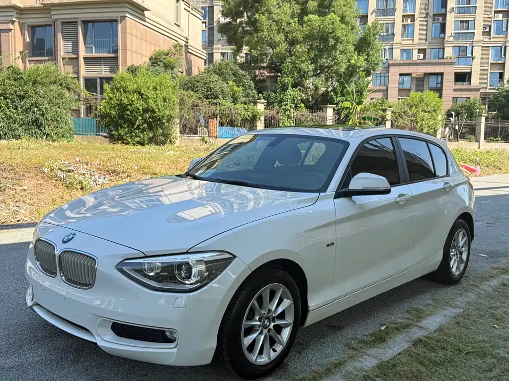 BMW 1 Series (Import)