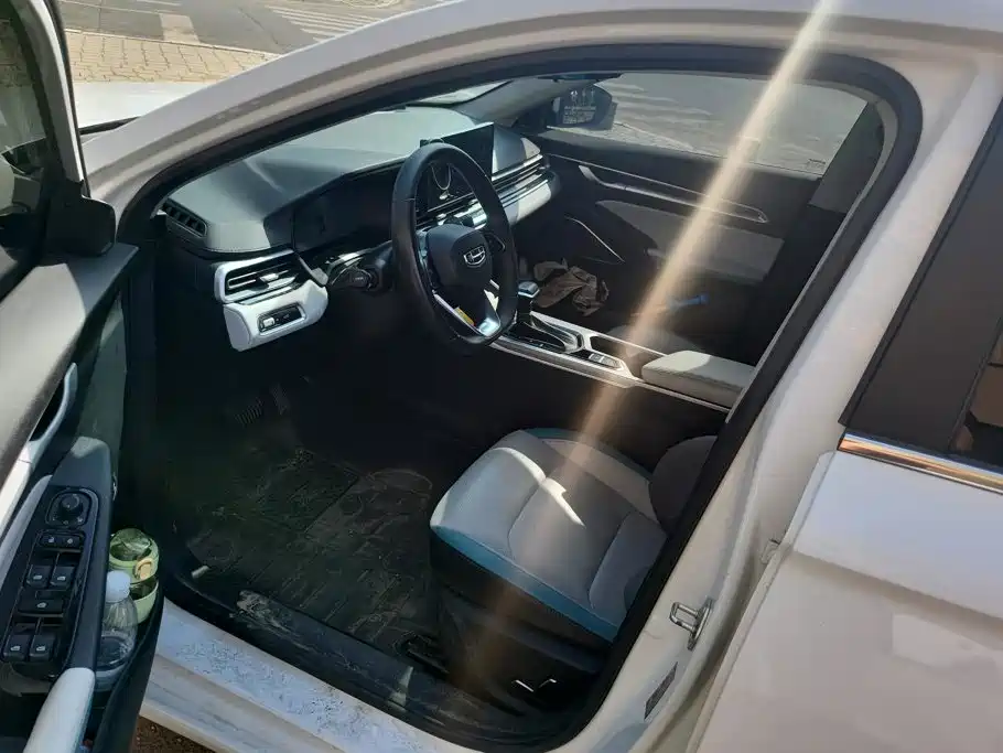 Geely Emgrand — миниатюра 9