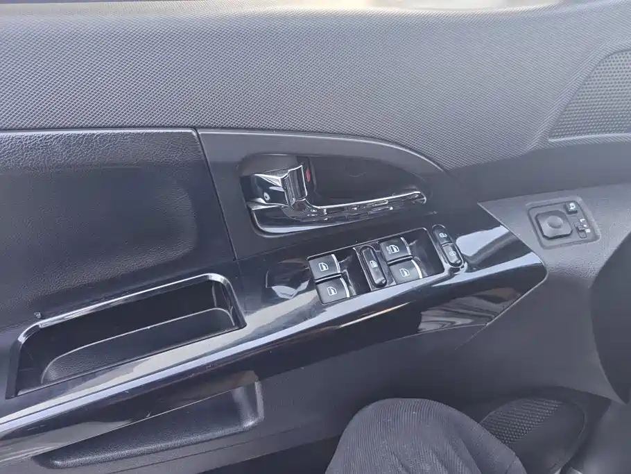 Landwind Landwind X5 — миниатюра 7