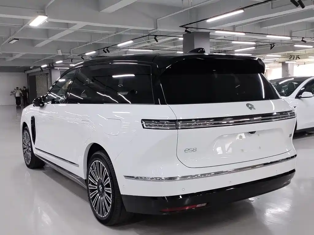 NIO ES8 2026 мест Executive Luxury