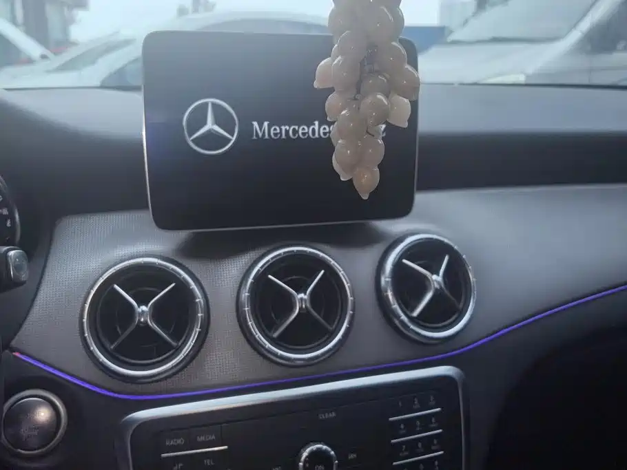 Mercedes-Benz CLA (Import) — миниатюра 13