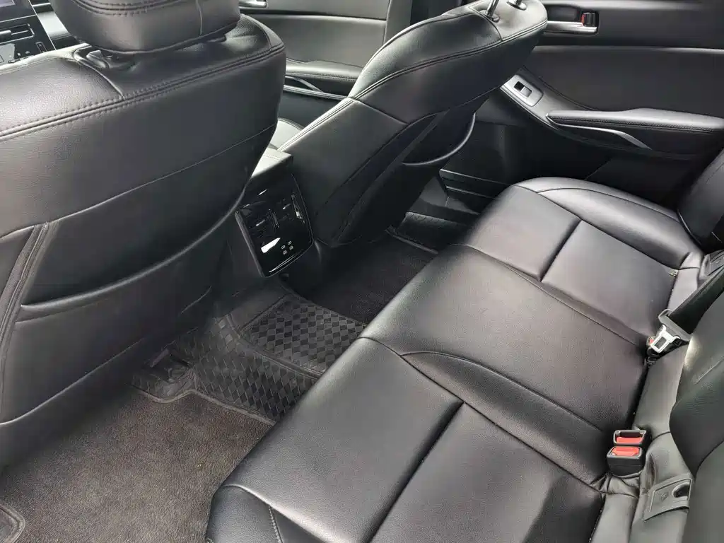 Toyota Avalon — миниатюра 5