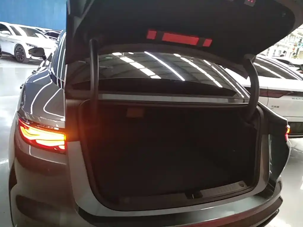 BYD Han L — миниатюра 19