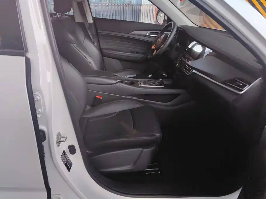 Changan CS35PLUS — миниатюра 8