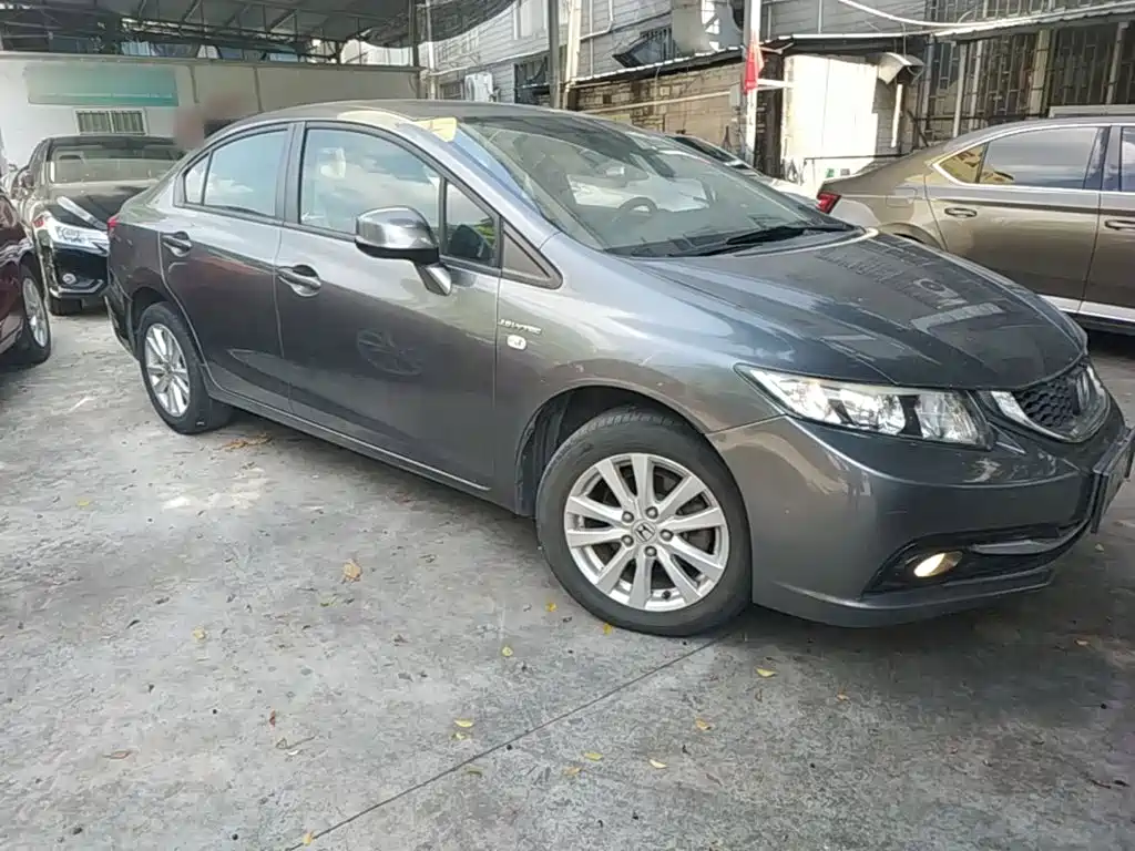 Honda Civic — миниатюра 4