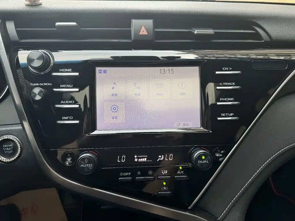 Toyota Camry — миниатюра 15