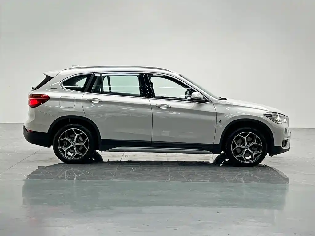 BMW X1 New Energy — миниатюра 7