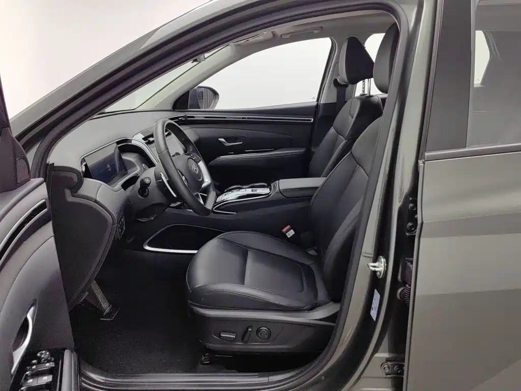 Hyundai Tucson — миниатюра 10