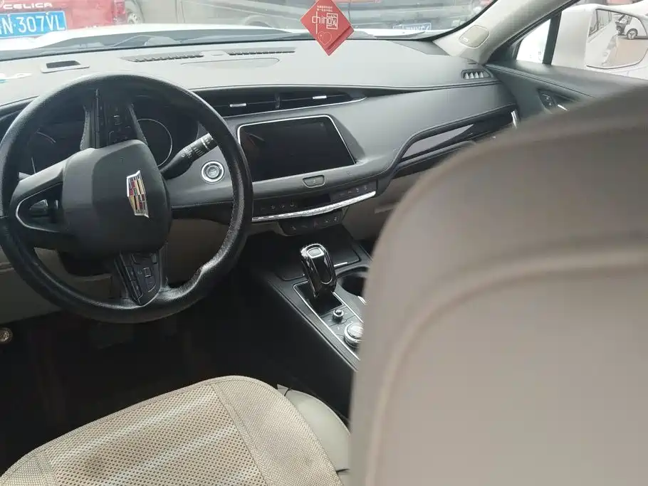 Cadillac XT4 — миниатюра 12