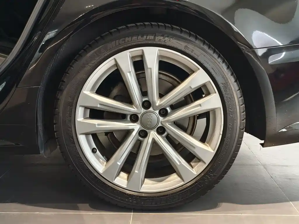 Audi A6L — миниатюра 8