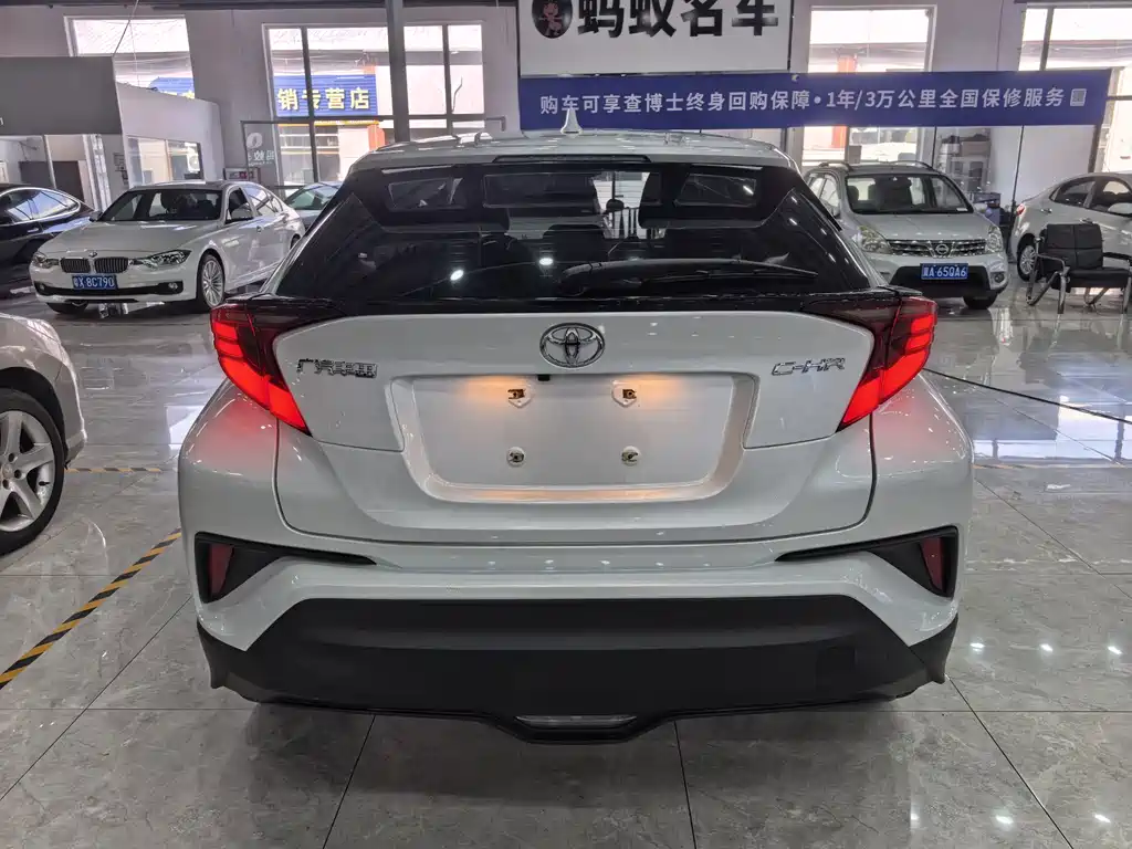 Toyota C-HR — миниатюра 13
