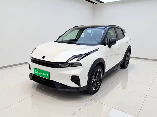 2025 Lynk & Co 06