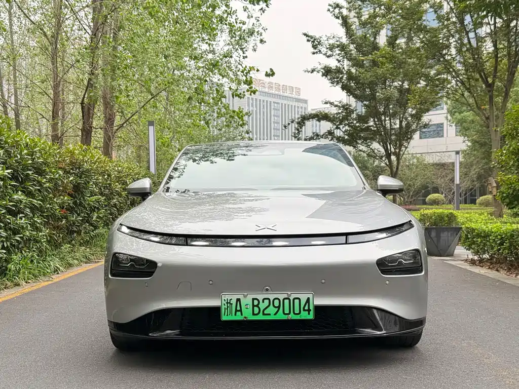 XPeng P7 — миниатюра 2
