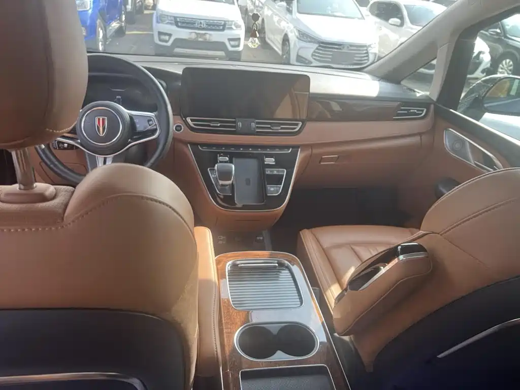 Hongqi Hongqi HQ9 — миниатюра 6