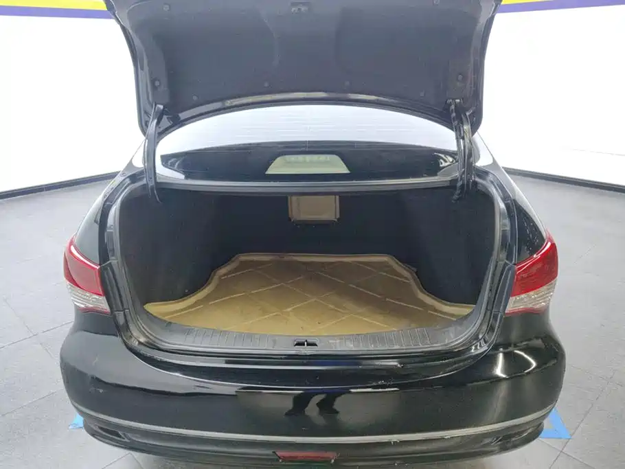Nissan Sylphy — миниатюра 4