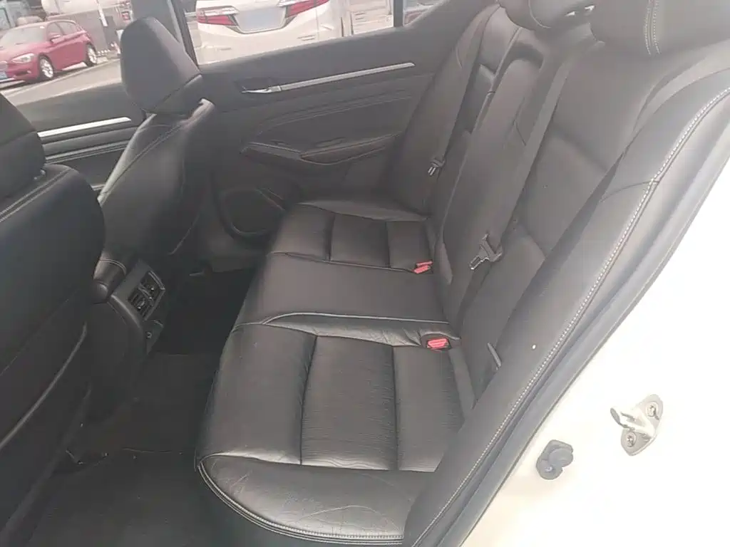 Nissan Teana — миниатюра 17