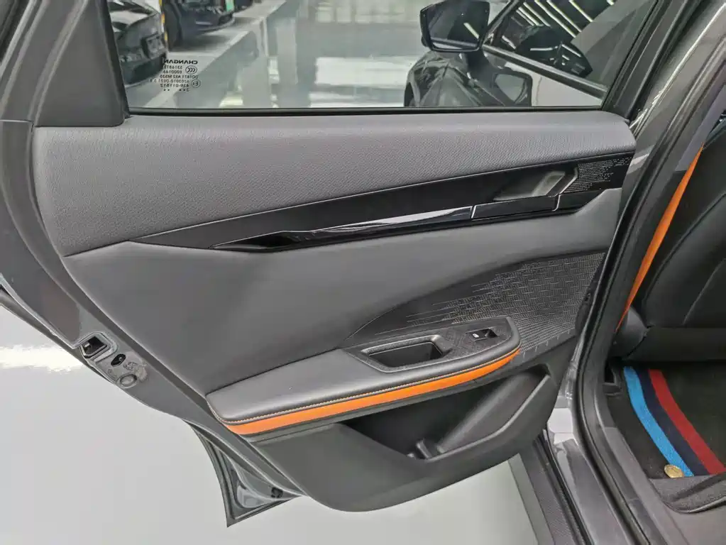 Changan UNI-V — миниатюра 8