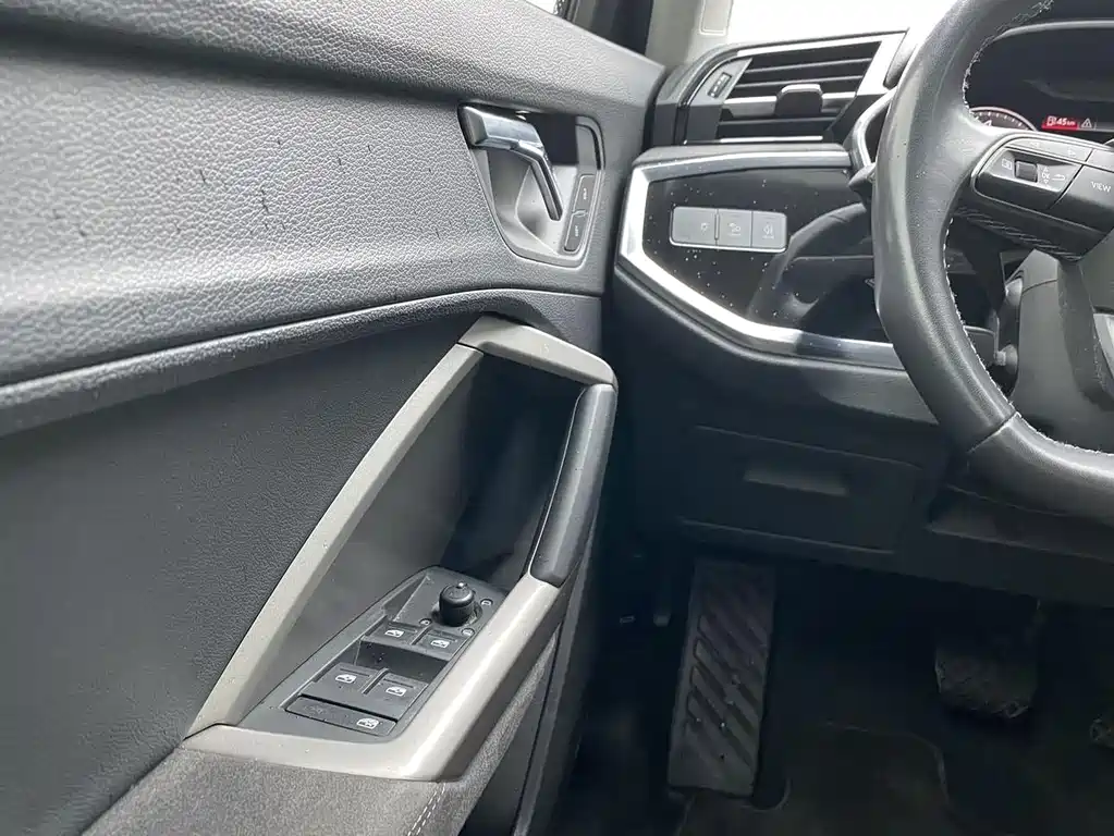 Audi Q3 — миниатюра 11