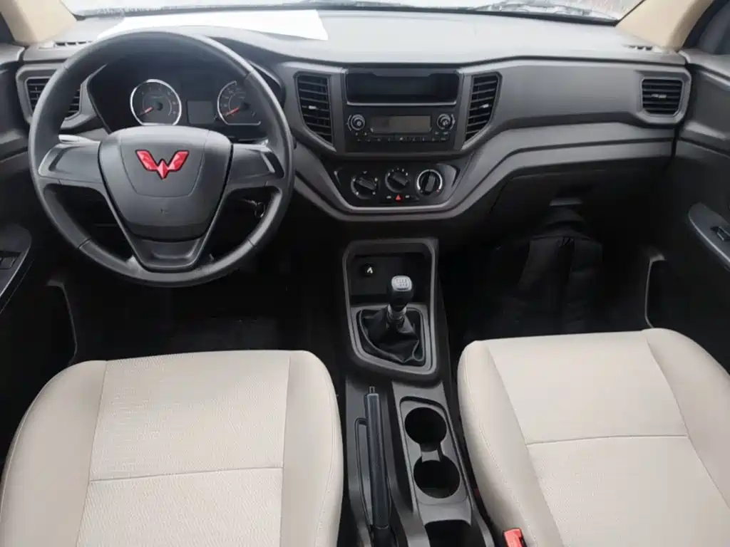 Wuling Hongguang V — миниатюра 10