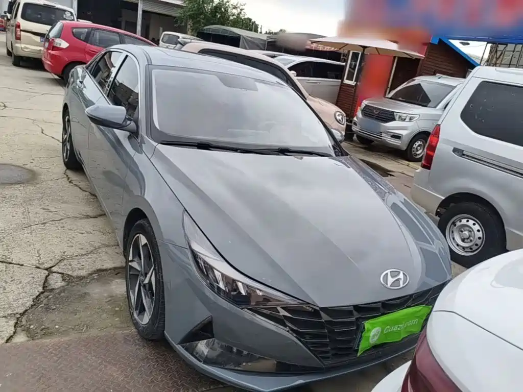 Hyundai Elantra — миниатюра 3