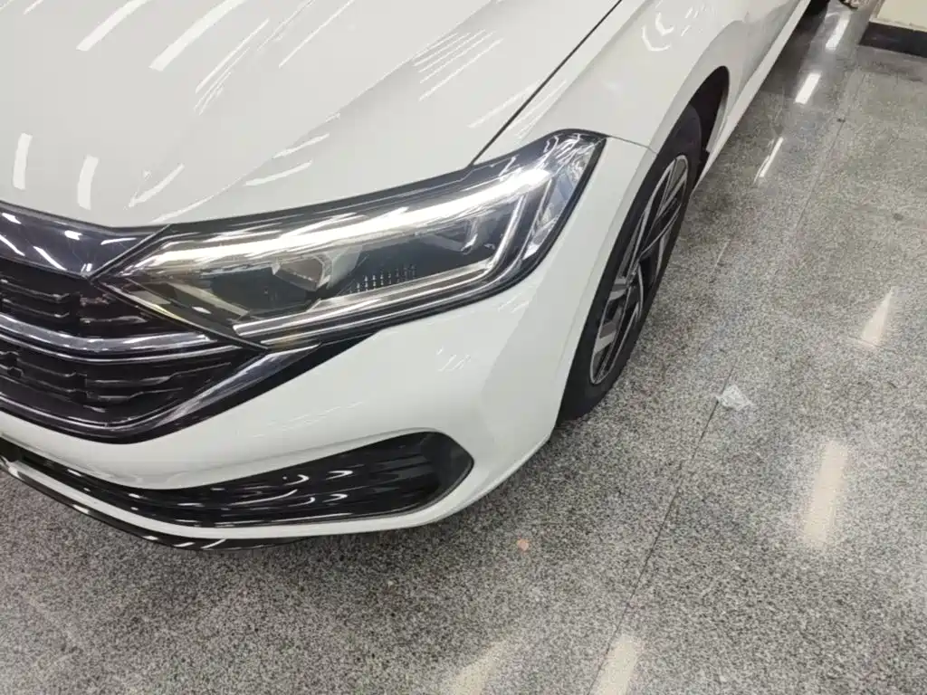 Volkswagen Sagitar — миниатюра 24