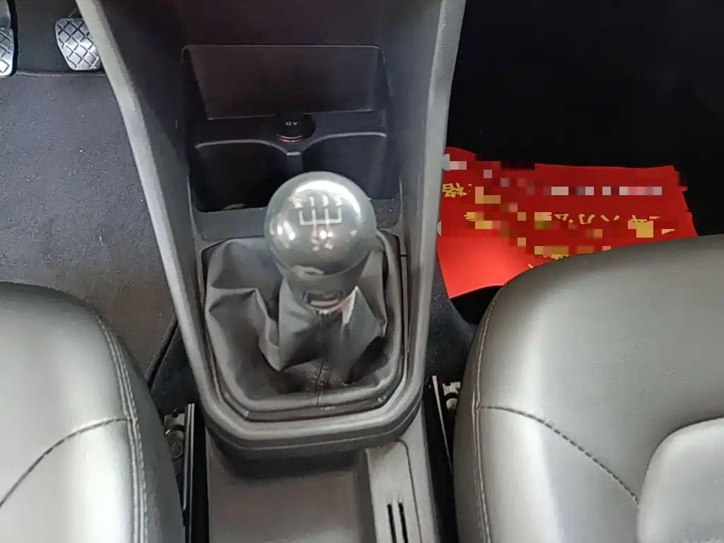 Volkswagen Jetta — миниатюра 14