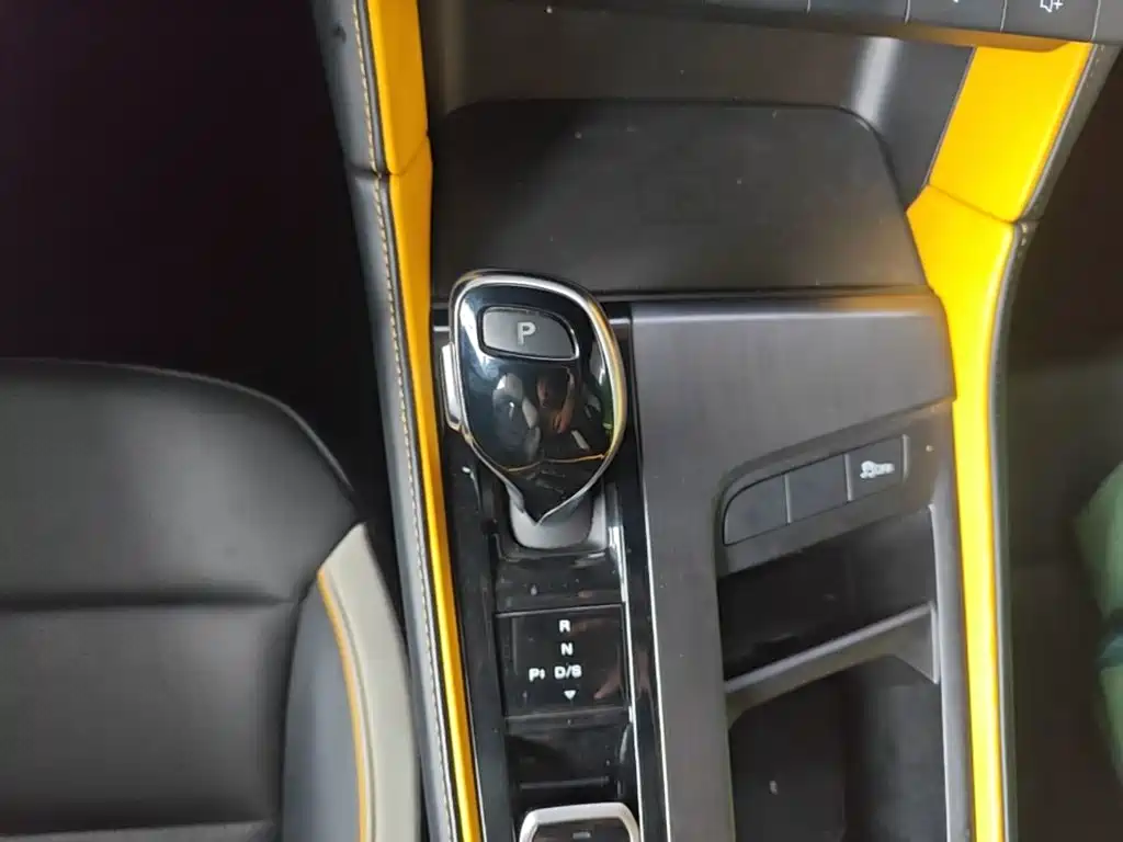 MG MG6 — миниатюра 14