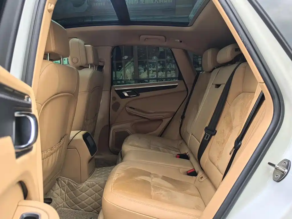 Porsche Macan — миниатюра 11