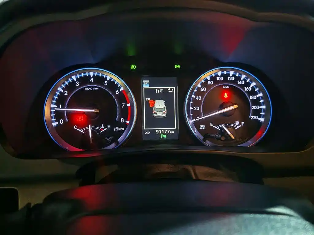 Toyota Highlander — миниатюра 9