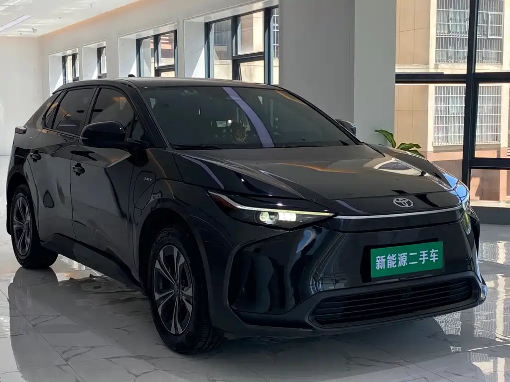 Toyota bZ4X — миниатюра 3