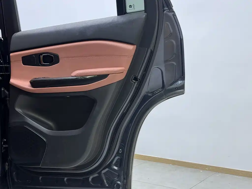 NIO EC6 — миниатюра 24