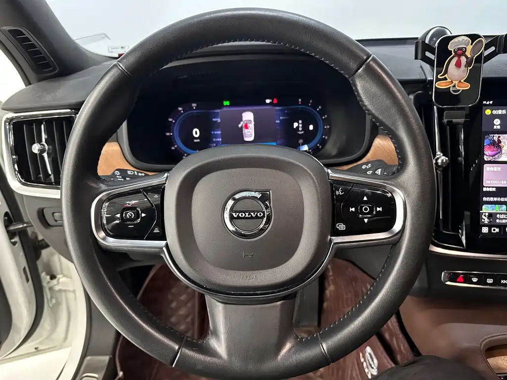 Volvo S90 — миниатюра 8