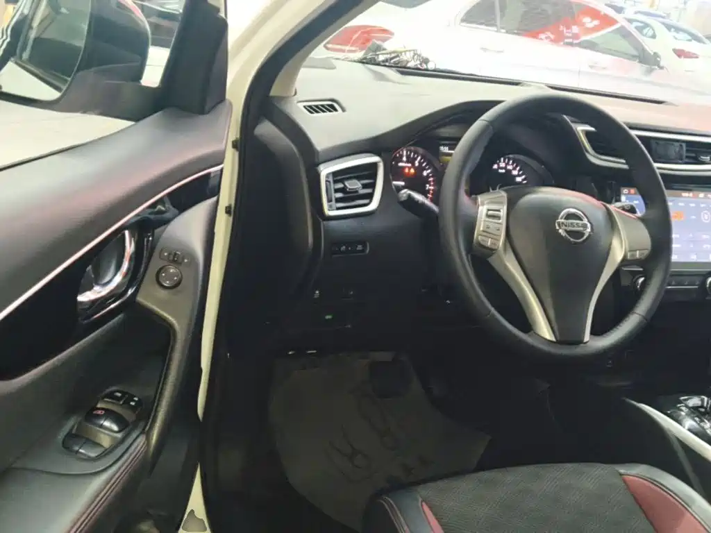Nissan Qashqai — миниатюра 16