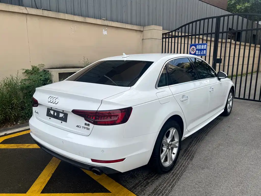 Audi A4L — миниатюра 4