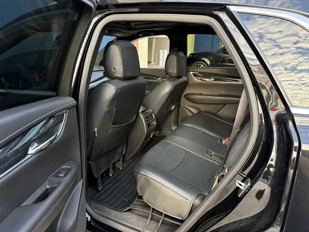 Cadillac XT5 — миниатюра 6