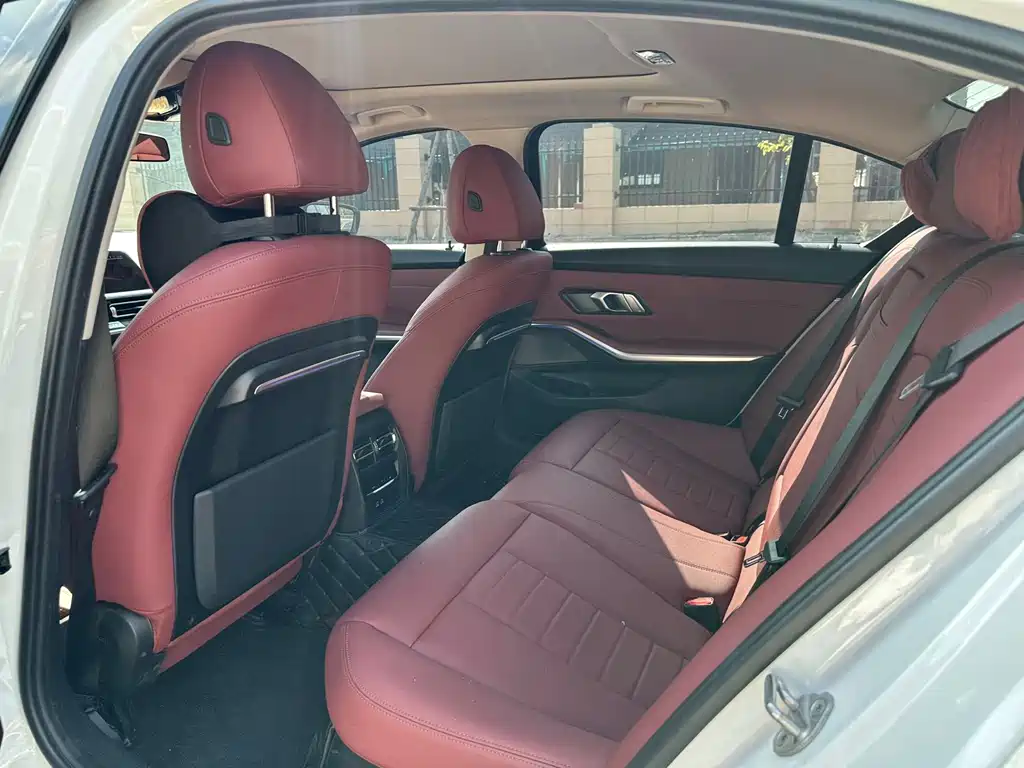 BMW 3 Series — миниатюра 5