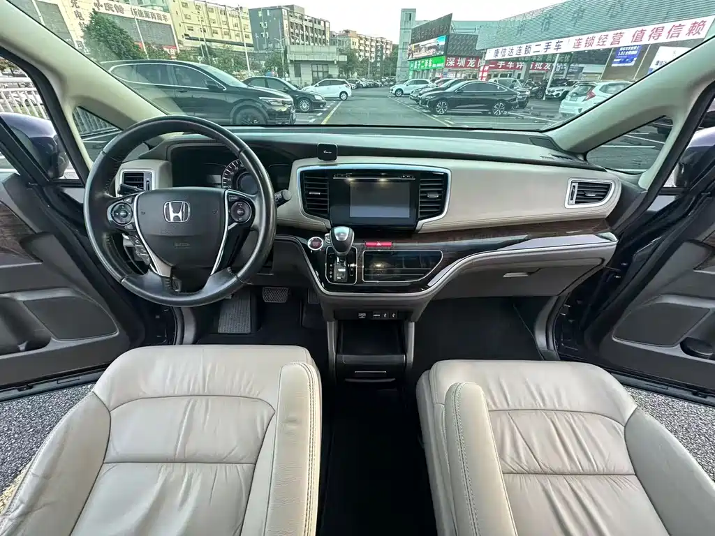 Honda Odyssey — миниатюра 8