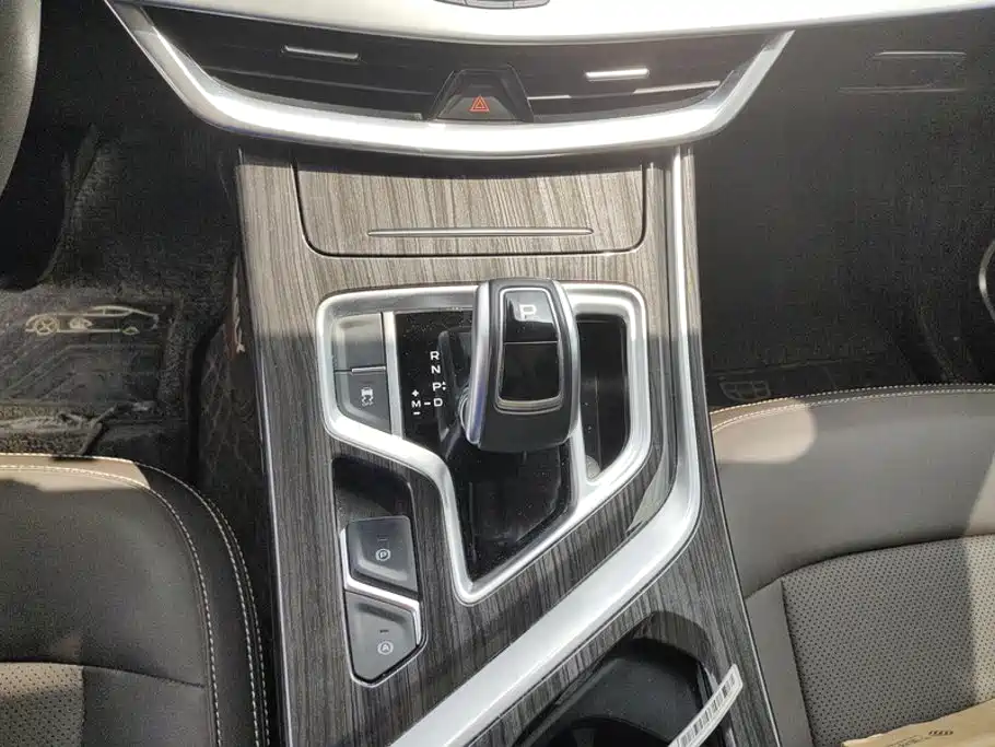 Geely Jia Ji — миниатюра 16