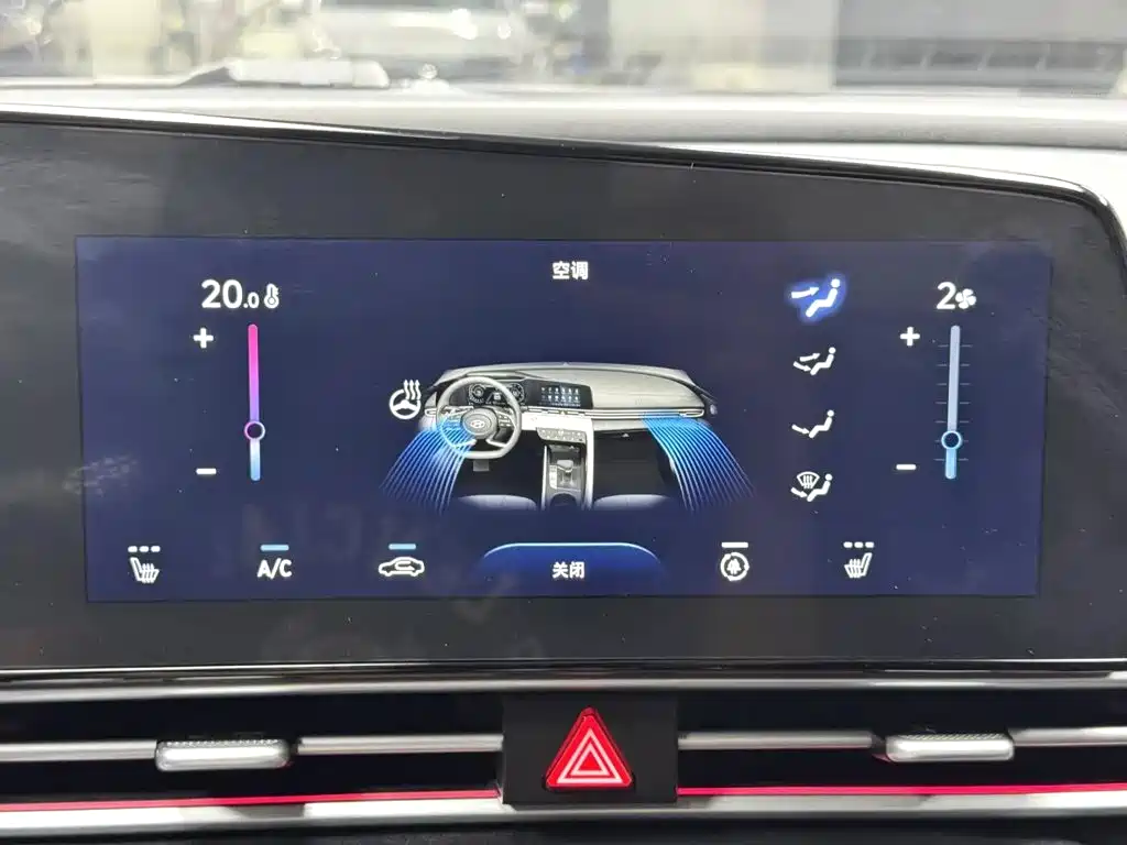 Hyundai Elantra — миниатюра 17
